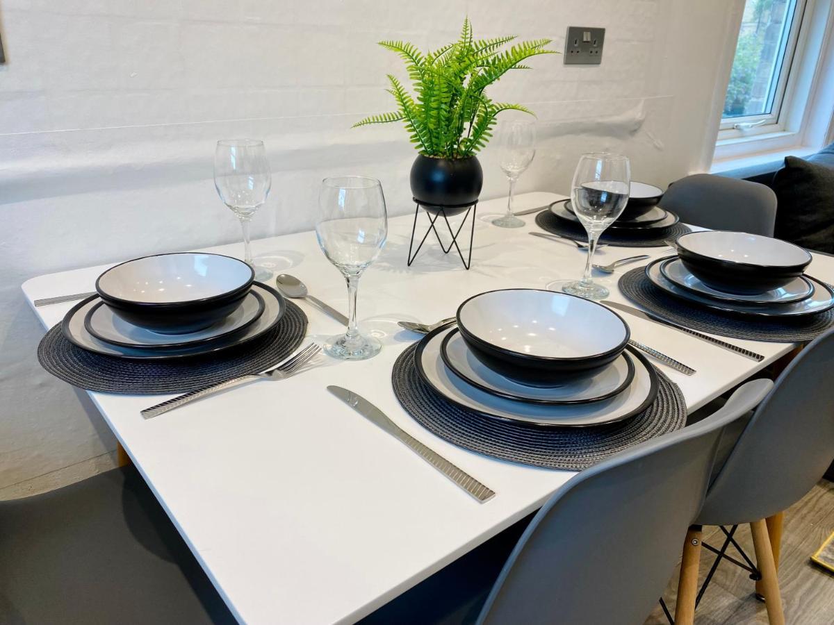 Chic Apartment In Central Bournemouth With Parking Eksteriør billede